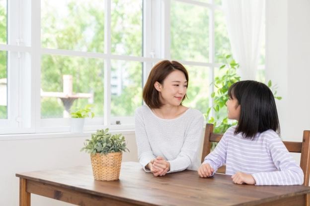 khoảng cách thế hệ là gì