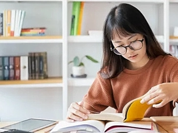 Khí hư màu xanh cảnh báo điều gì? Nhận biết ngay để khắc phục kịp thời