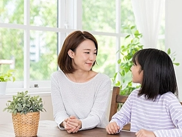 Cách xóa tan khoảng cách thế hệ để con mở lòng về kỳ kinh nguyệt đầu tiên
